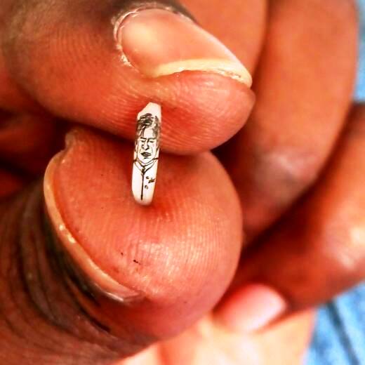 520x520 To See This Andhra Artist's Paintings, You Need A Magnifying Glass - Rice Grain Painting