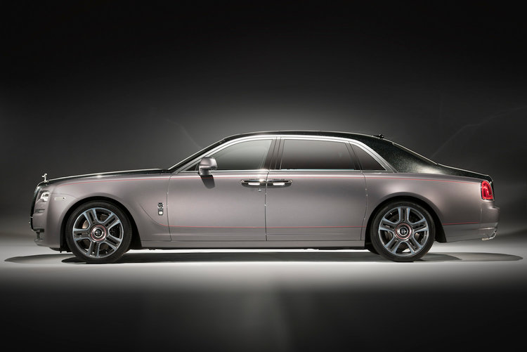 750x501 Rolls Royce Ghost Painted With Diamonds - Rolls Royce Painting