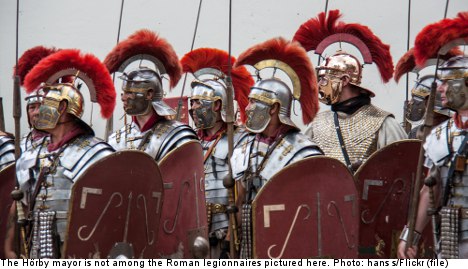 468x269 Mural Depicting Mayor As Roman Soldier Unveiled - Roman Army Painting