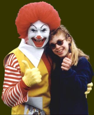 320x393 The 20 Most Terrifying Pictures Of Ronald Mcdonald Ever - Ronald Mcdonald Painting