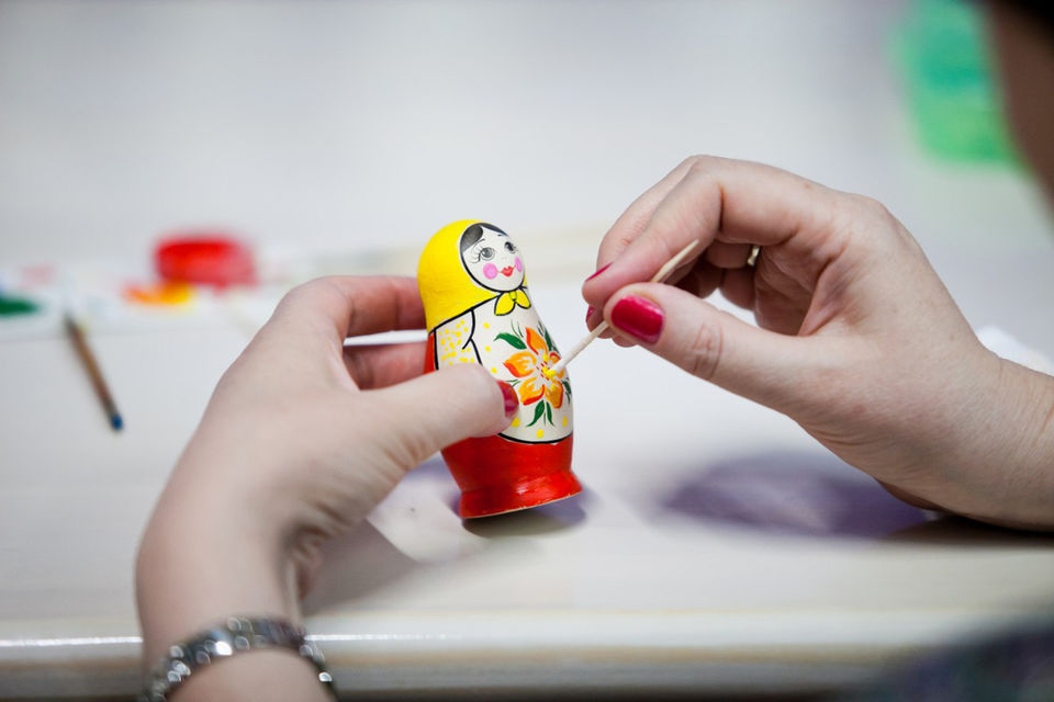 960x640 St. Petersburg Russian Doll Matryoshka Painting Class - Russian Doll Painting
