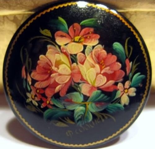 499x479 Black Lacquer Hand Painted Roses Russian Folk Art Signed Vintage - Russian Folk Art Painting