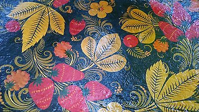 400x225 Russian Folk Art Plate Hand Painted Black Lacquer Strawberry - Russian Folk Painting