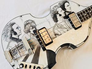 300x225 Hofner Bass Guitar The Beatles - S Hofner Painting