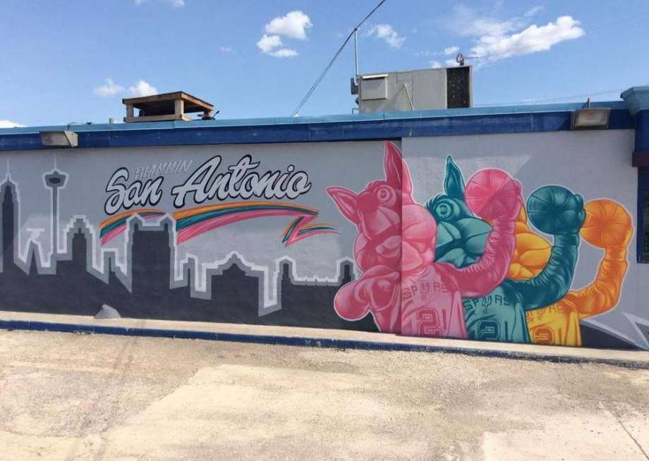 920x654 Spurs Fans Are Loving This Awesome Mural Of The Coyote - San Antonio Spurs Painting