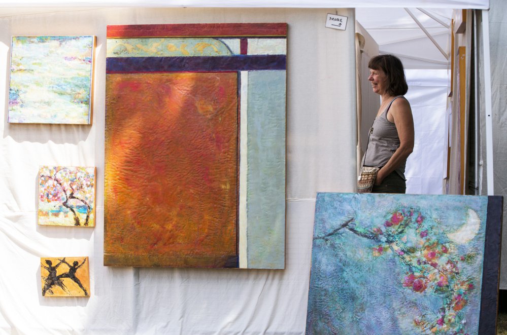 999x661 Crowd - Saturday In The Park Painting