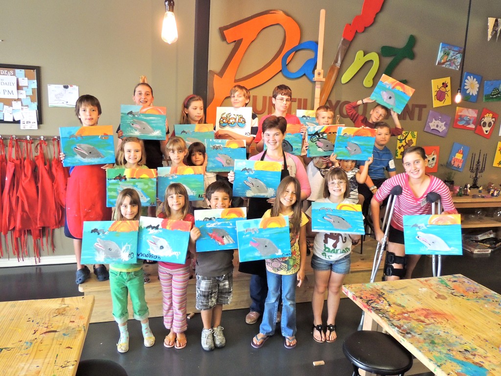 1024x768 Summer Camp - School Kids Painting