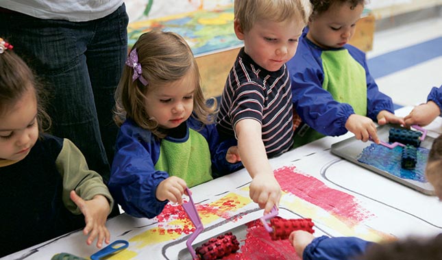 645x380 Art Classes For Kids - School Kids Painting