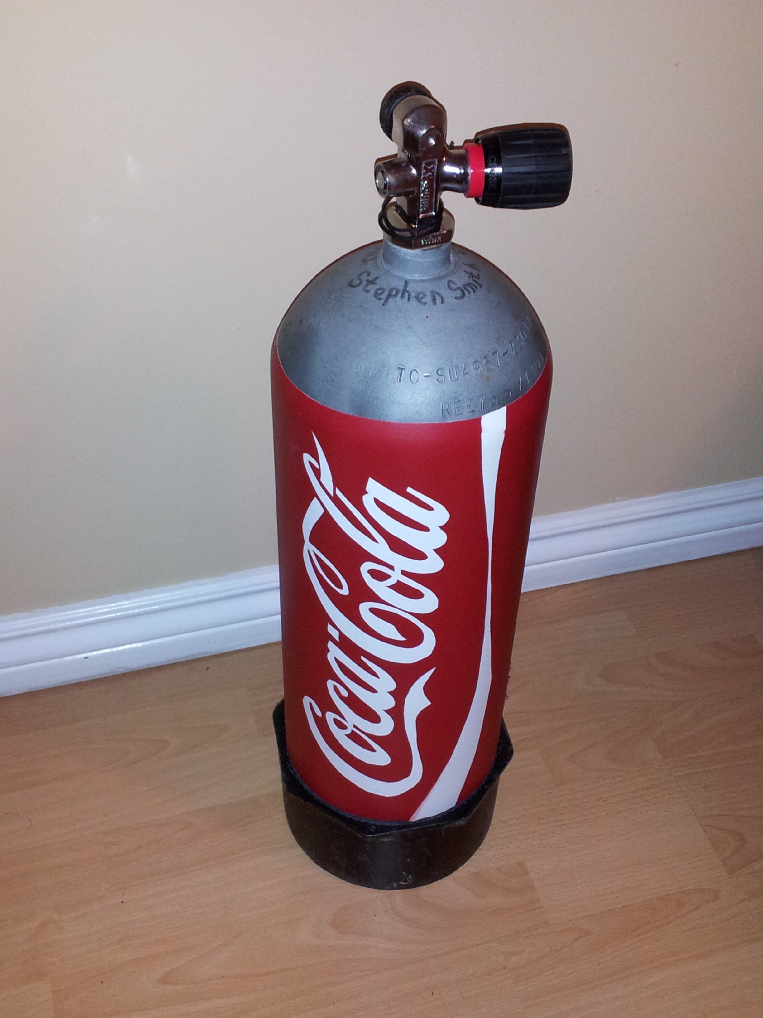 Scuba Tank Painting at Explore collection of Scuba