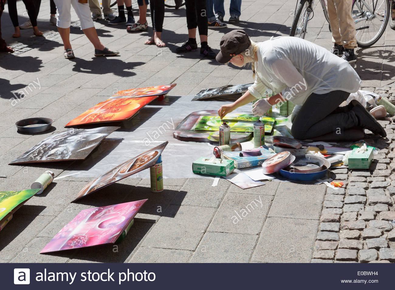 1300x956 Spray Paint Street Artist Painting Pictures To Sell - Selling Painting