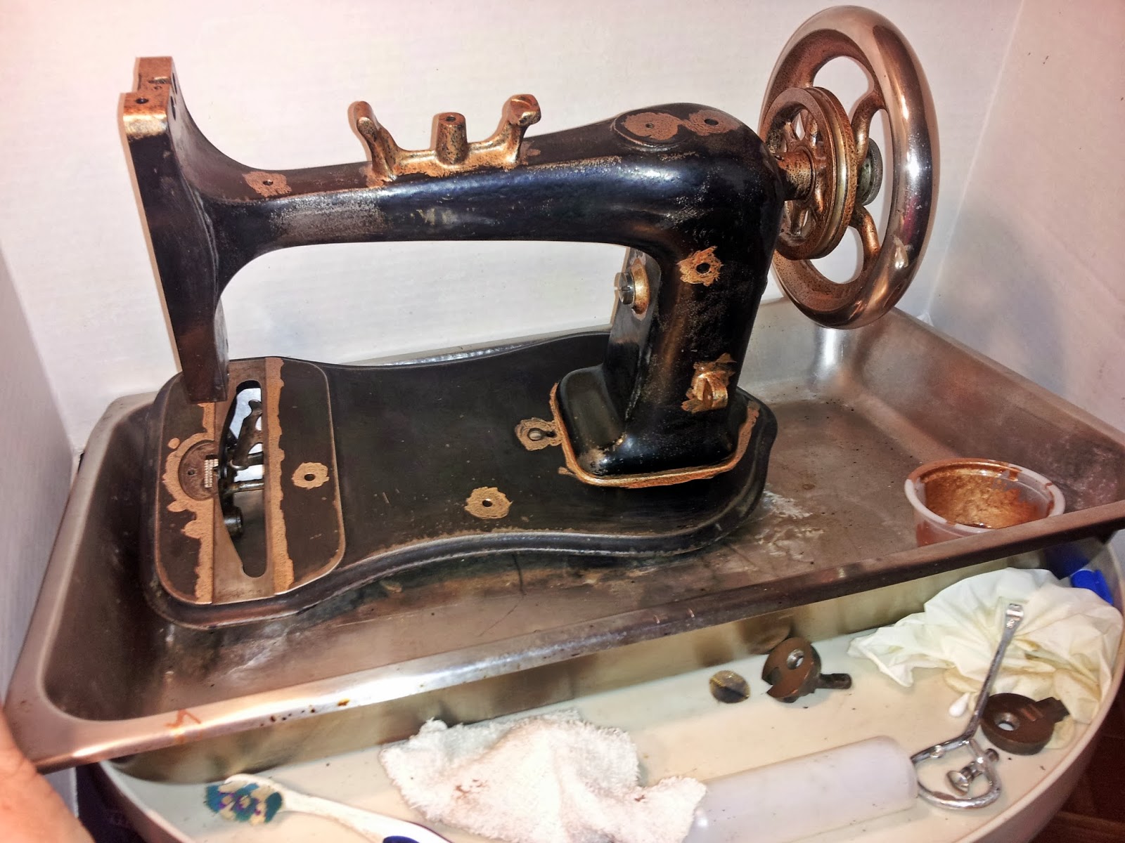 1600x1200 Dragonpoodle Studio Domestic Refurb Paint And Decals - Sewing Machine Painting