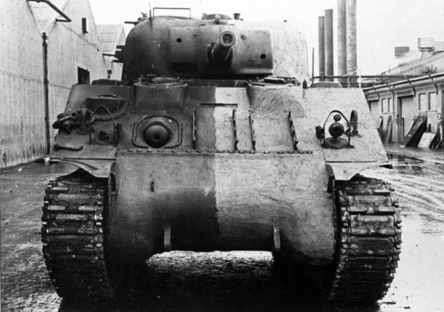640x450 British Work On Zimmerit - Sherman Tank Painting