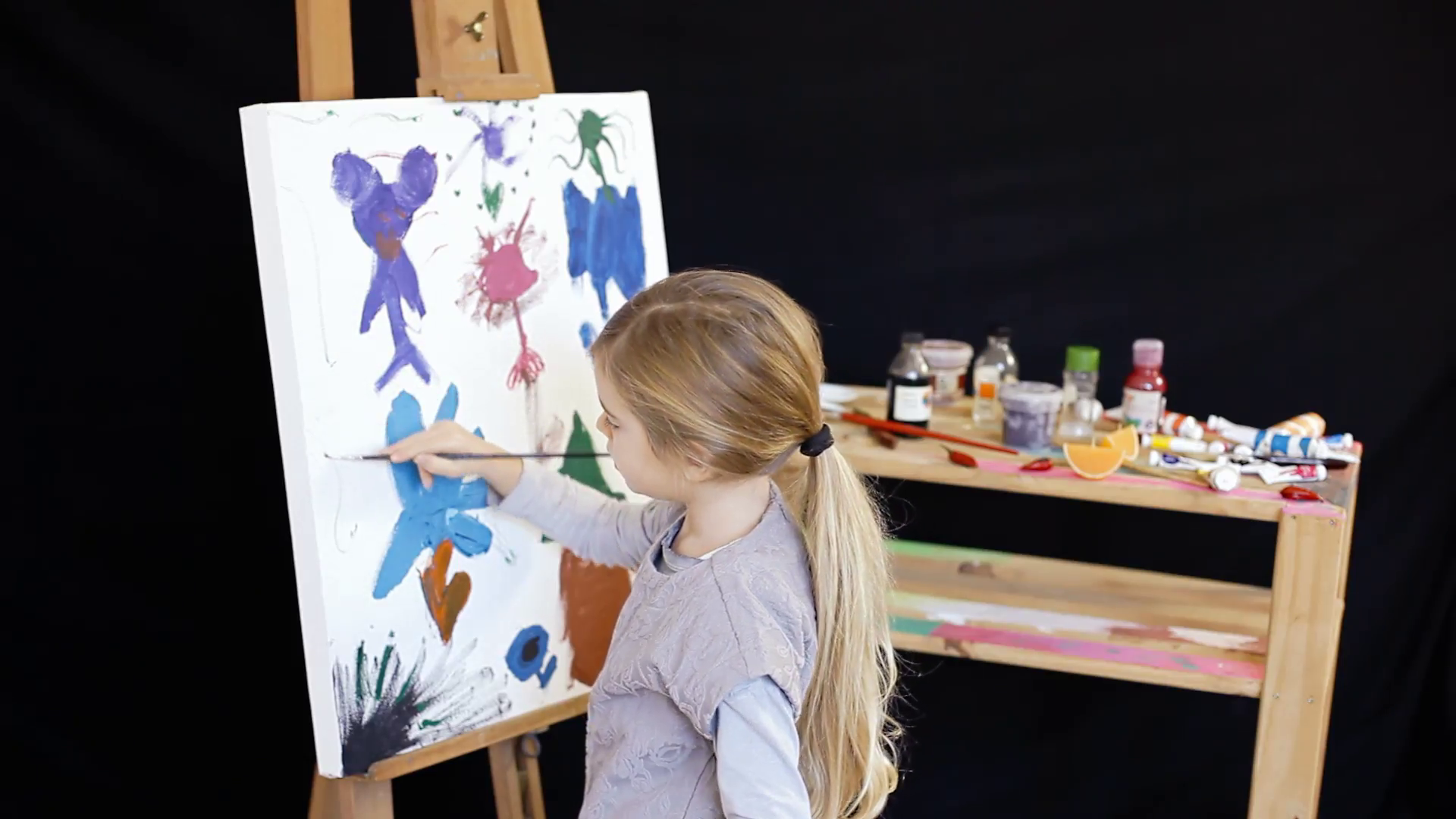 1920x1080 Painting Kid White Bg 3. A Beautiful Little Girl Painting - Shot Painting