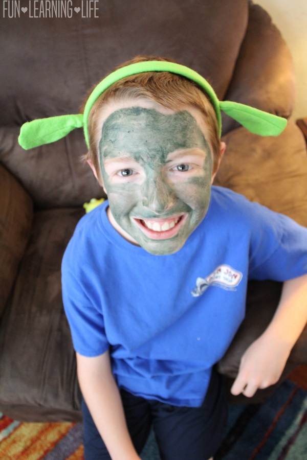 600x900 Gingy Gingerbread Man Root Beer Floats And Shrek Swampathon Movie - Shrek Face Painting