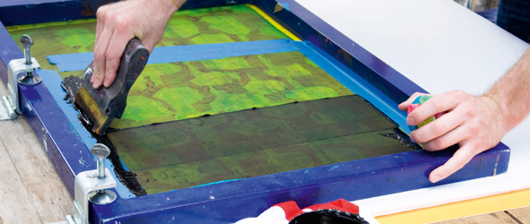 590x250 How To Start Screen Printing - Silk Screen Painting