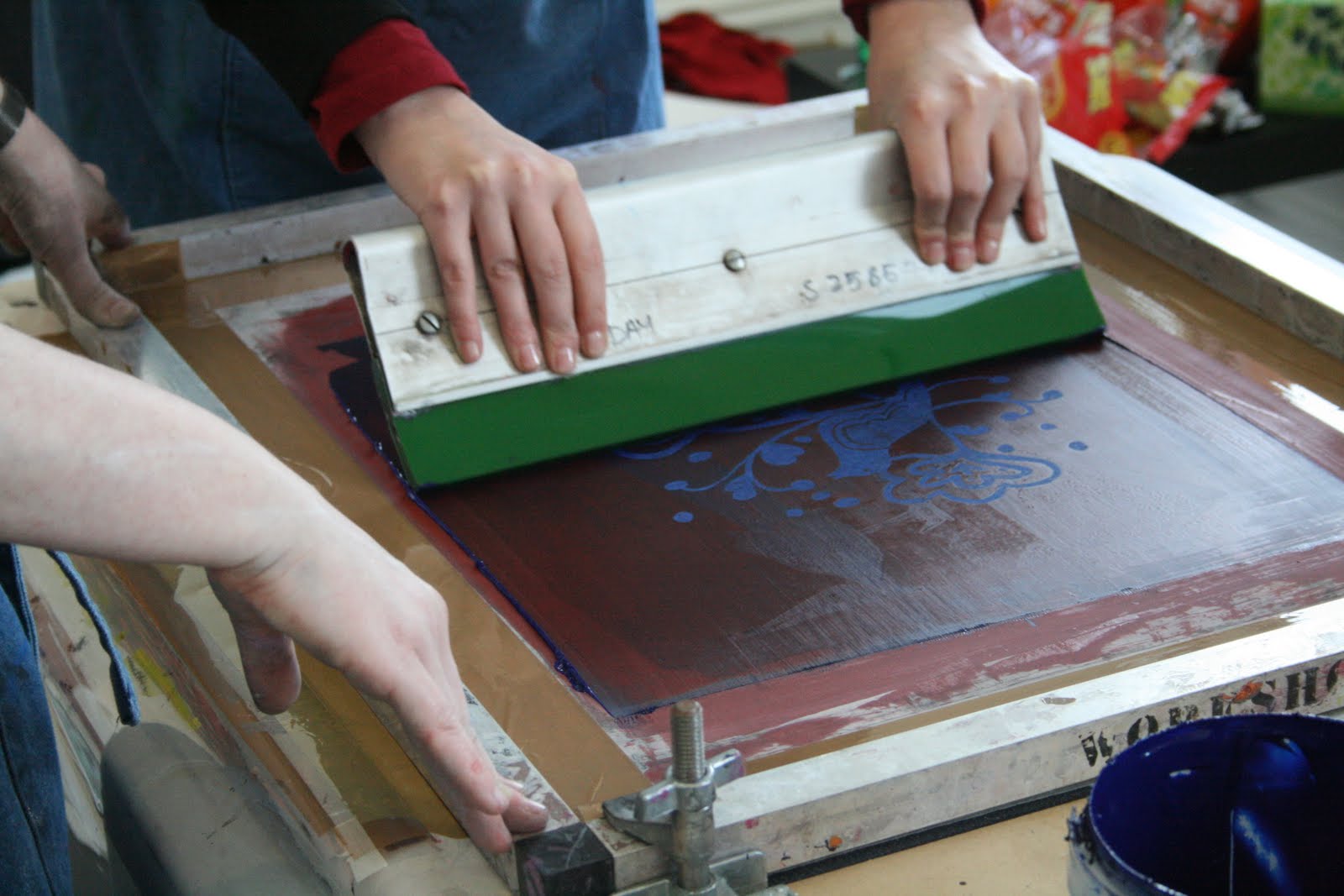 1600x1067 What Is Traditional Screenprinting - Silk Screen Painting