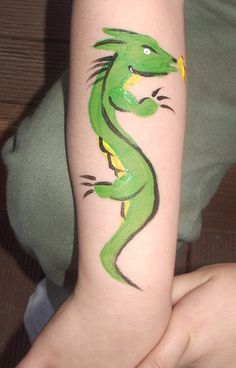 236x368 Diy Football Face Paint - Simple Dragon Painting