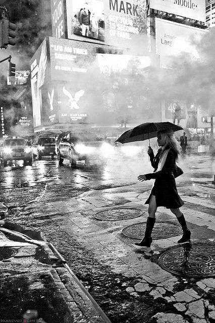 426x640 Sleepless In New York Rain, Black White Photography - Sleepless In New York Painting