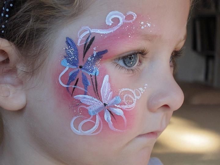 720x540 Small Butterfly Face Paint M.barker Festival - Small Butterfly Painting