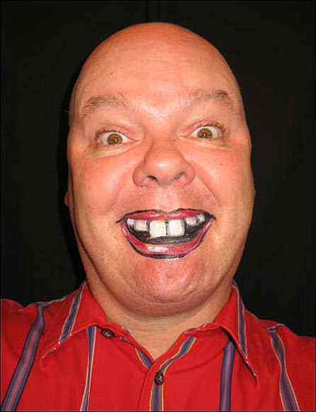 446x580 Face Paint Pinewood Design - Smile Face Painting