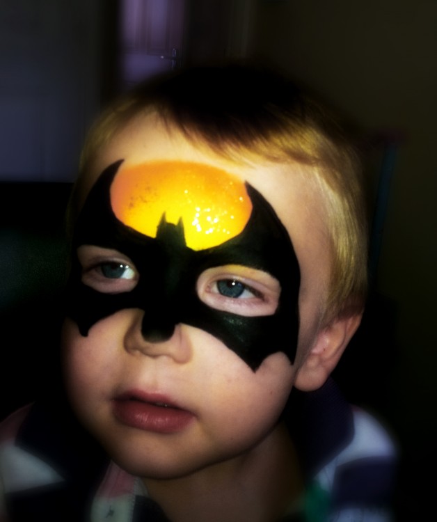 628x750 Batman - Smiley Face Painting