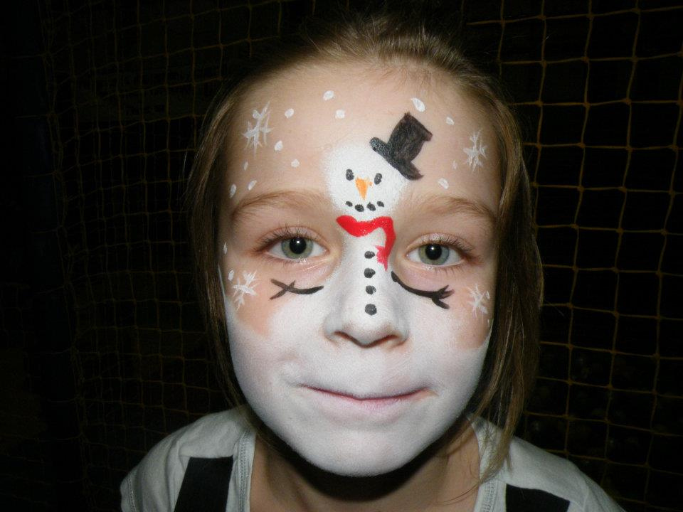 960x720 Face Painting Snowman Butterfly Dragon Fatherchristmas - Snowman Face Painting