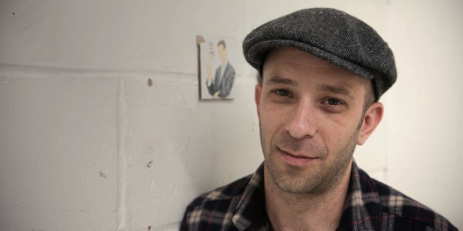 900x450 Gideon Rubin On The Tragic Origin Of His Faceless Portraits Art - Sol Rubin Painting