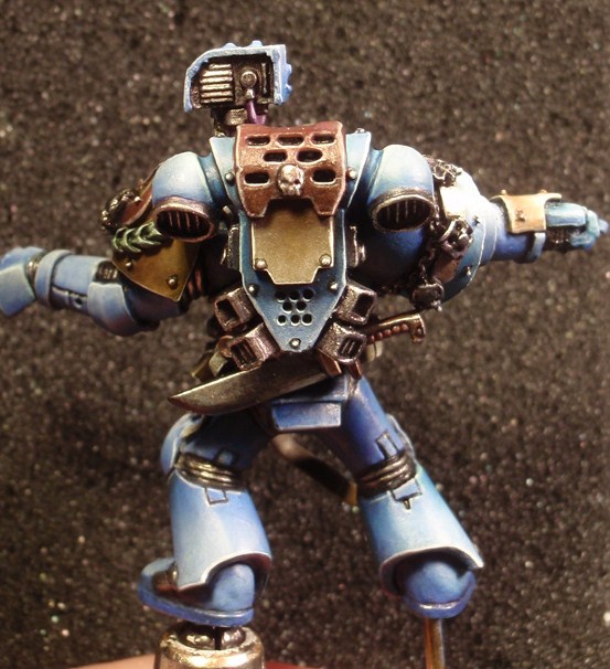 553x606 Julien Casses Miniatures Painter - Space Marine Painting