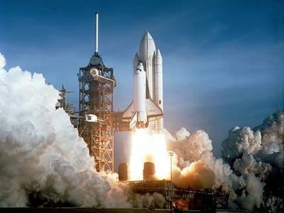 400x300 Beautiful Space Shuttles Artwork For Sale, Posters And Prints - Space Shuttle Painting