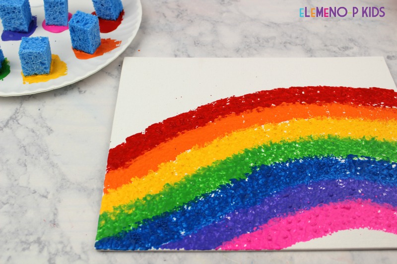 800x533 Rainbow Sponge Painting - Sponge Painting
