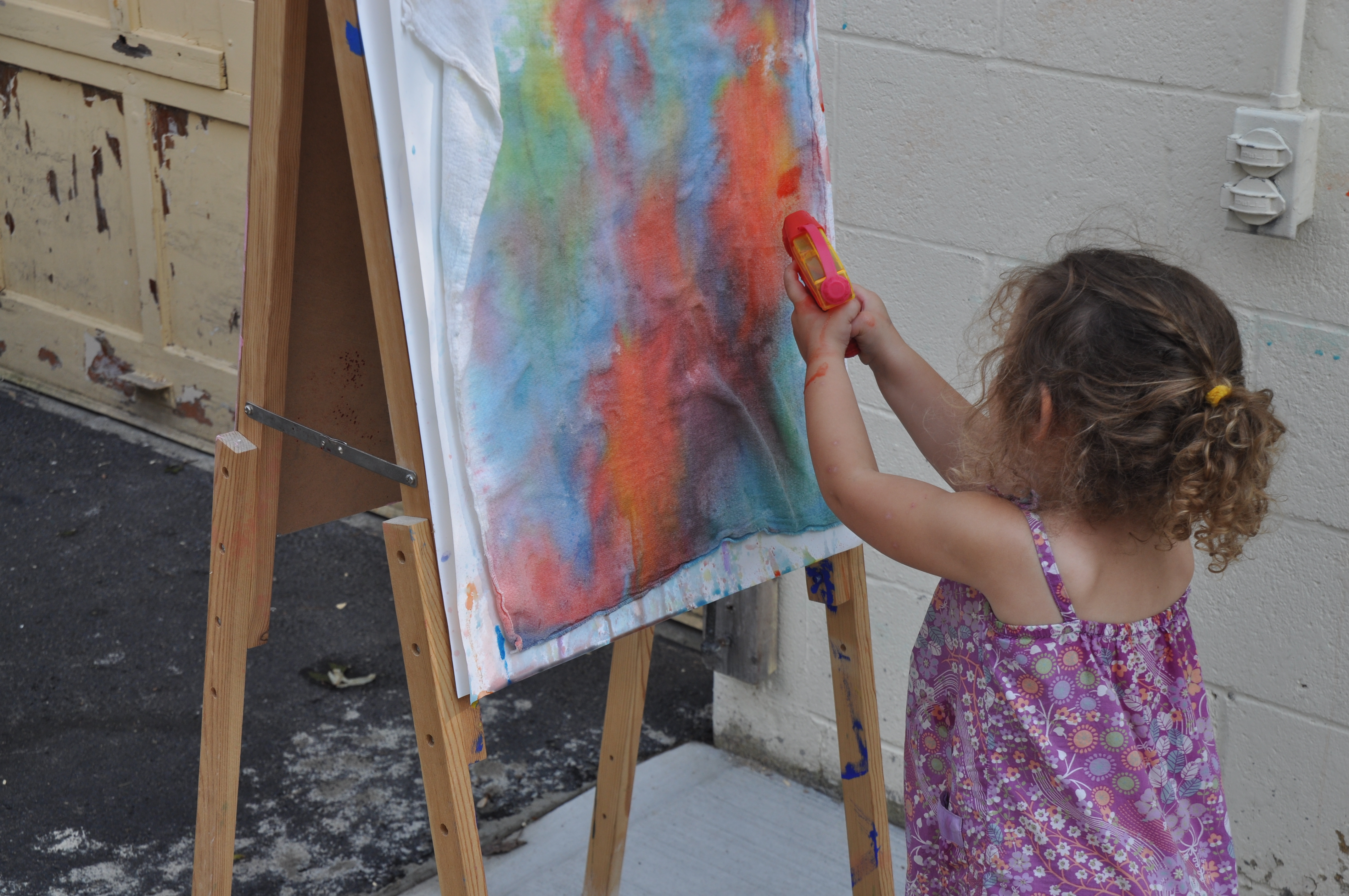 4288x2848 Permission To Play Paint By Squirt Gun Art Education Outside - Squirt Painting