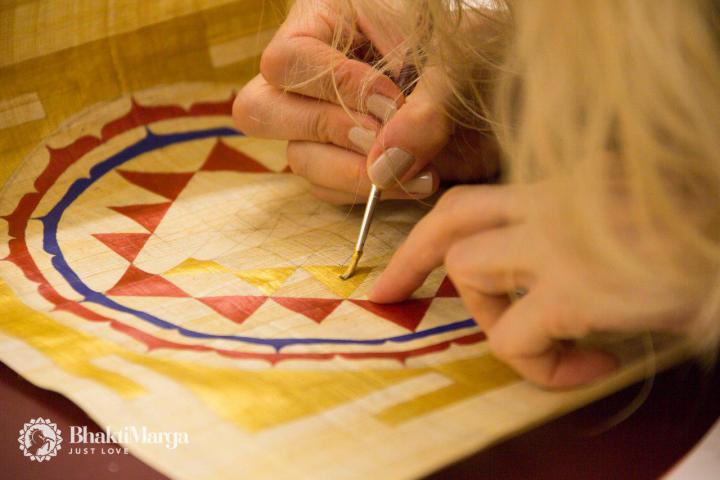 720x480 Sri Yantra Painting Meditation - Sri Yantra Painting
