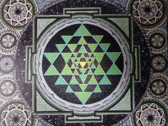 550x413 Sri Chakra, Painting By Emerging Artist Yogini Sharma - Sri Yantra Painting