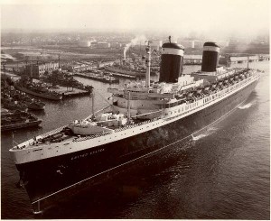 300x245 Shop Ss United States Conservancy - Ss United States Painting