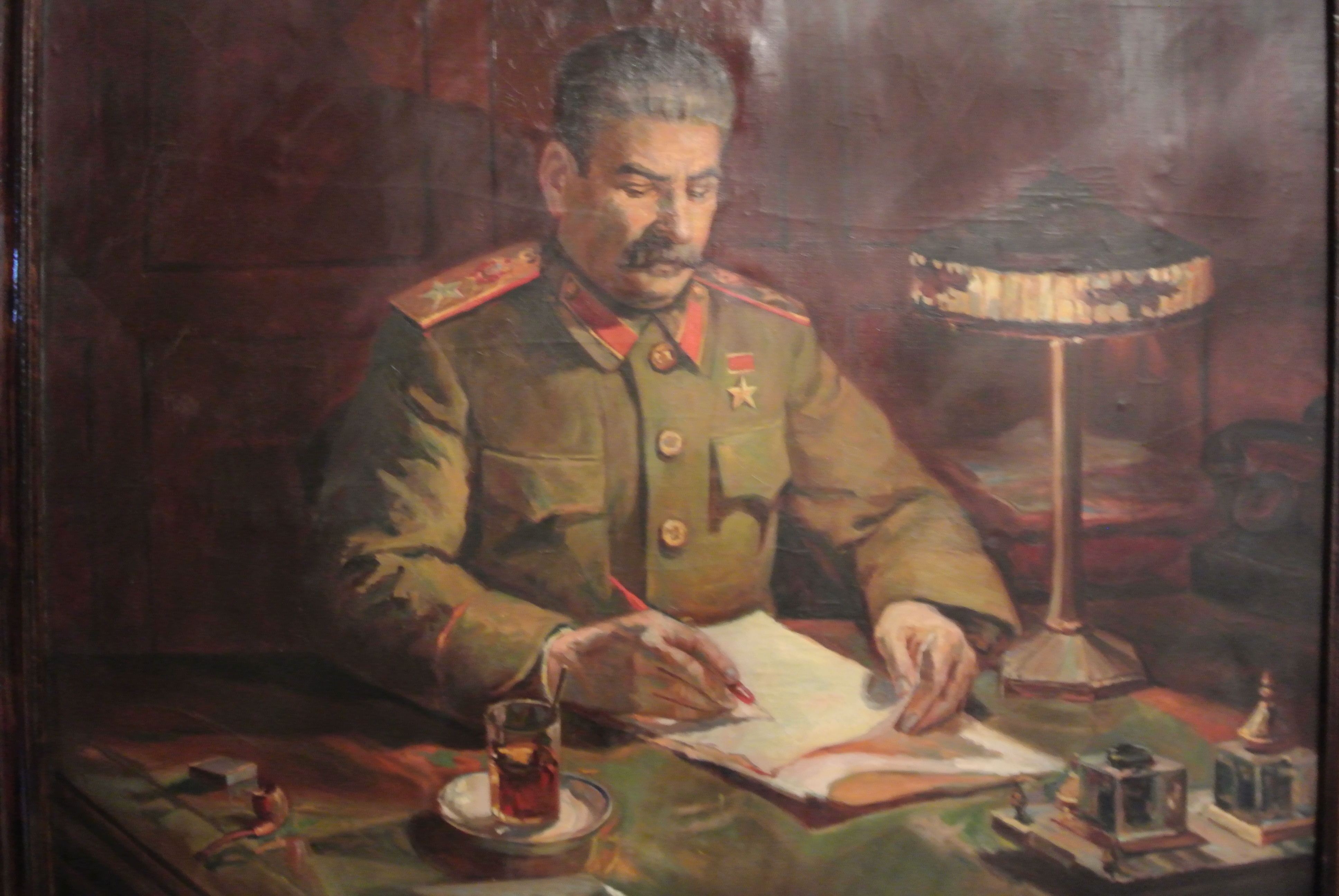 3872x2592 Painting Of Stalin In The Museum Bec And Webb 2012 - Stalin Painting