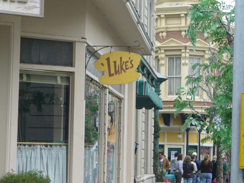 800x600 13 Times - Stars Hollow Painting