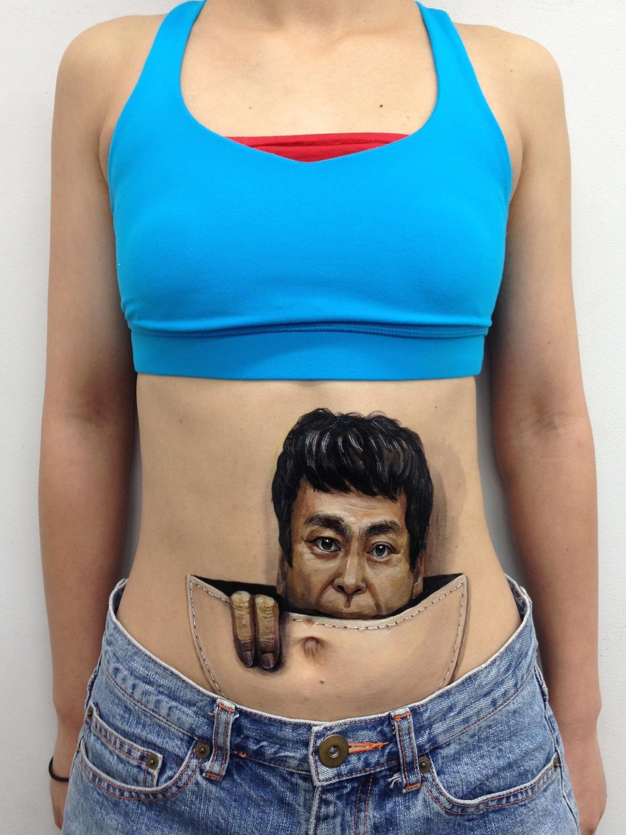 1280x1706 Man In Stomach Awesome Body Painting - Stomach Painting