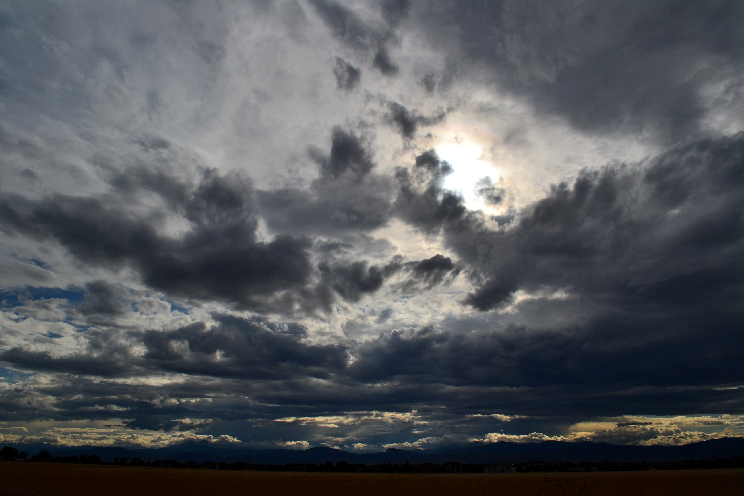 2592x1728 Stormy Painted Sky, 2011 08 01 - Stormy Sky Painting