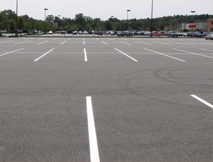 700x531 Parking Lot Lines Painting Beautiful Jacket Enterprizes Line - Striping Painting