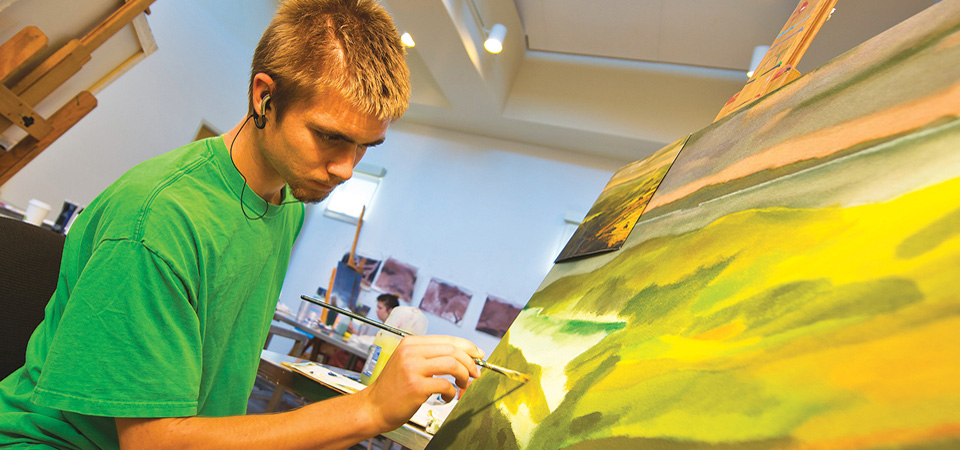 960x450 Academics Overview - Student Painting