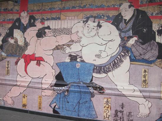550x413 Sumo Painting On The Building - Sumo Painting