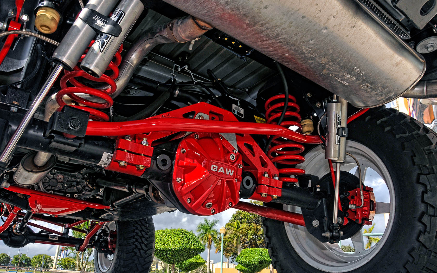 1680x1050 Dub Magazine - Suspension Painting