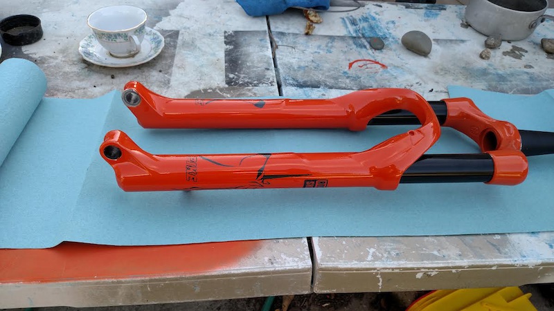 800x450 Bike Painting Guides And Pictures Of Your Work - Suspension Painting