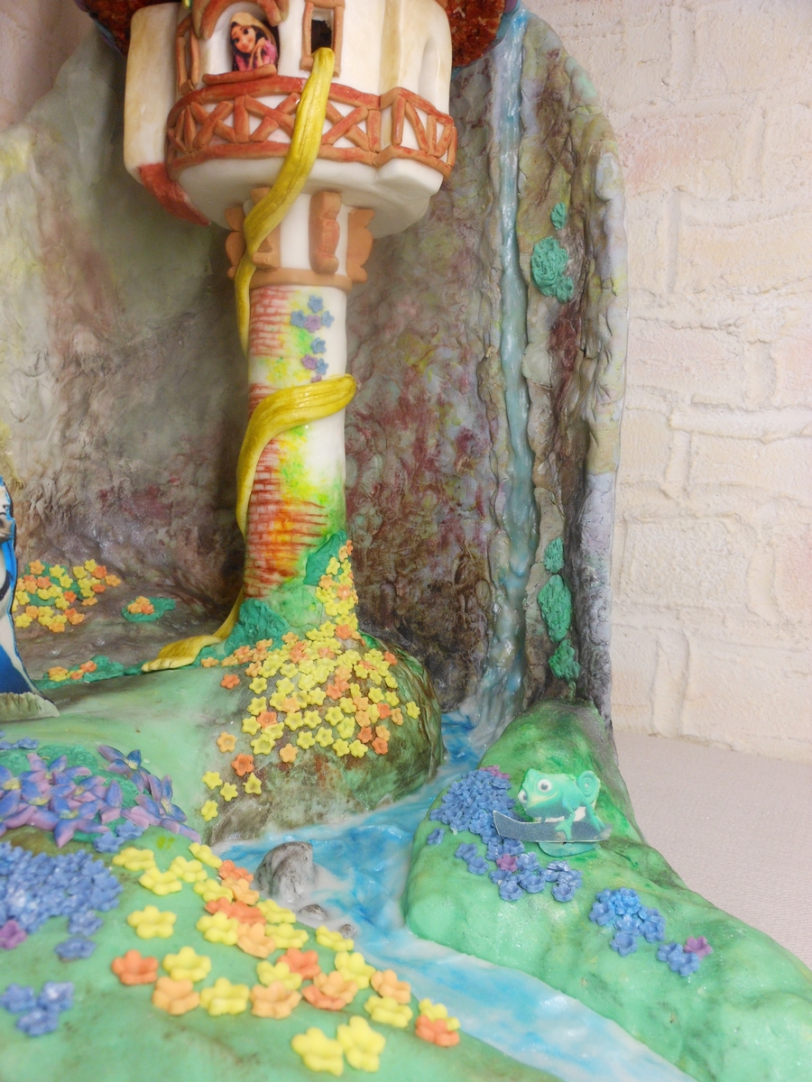 900x1200 Lit Up Tangled Rapunzel Tower Cake - Tangled Tower Painting