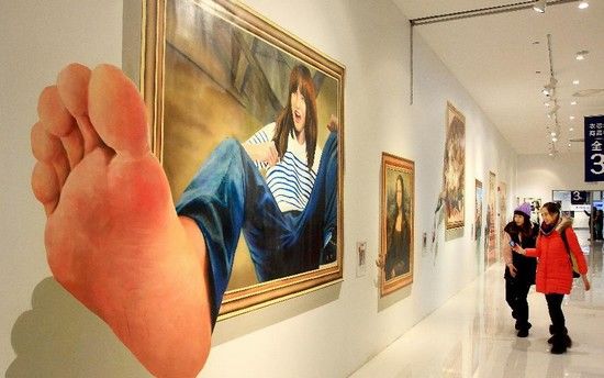 550x344 Understanding 2 Dimensional Painting - Three Dimensional Painting