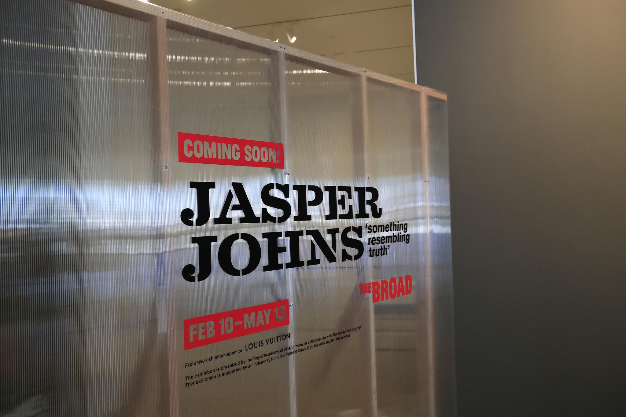 2048x1365 Three Flags' And Other Rare Jasper Johns Works Unveiled - Three Flags Painting