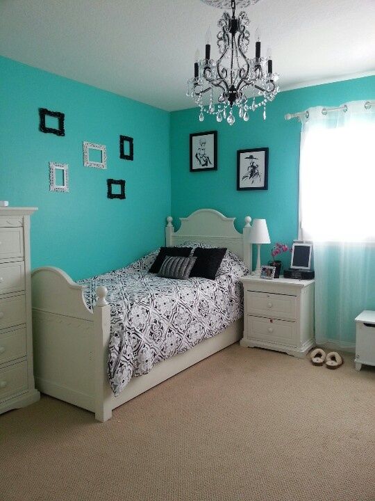 540x720 Tiffany Blue Rooms Ideas White Bed On Discovering Tiffany Blue - Tiffany Blue Painting