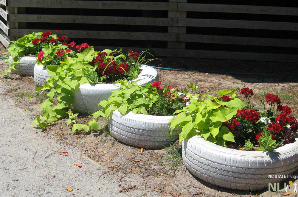 1000x662 Painting Tire Planters Nli - Tire Painting