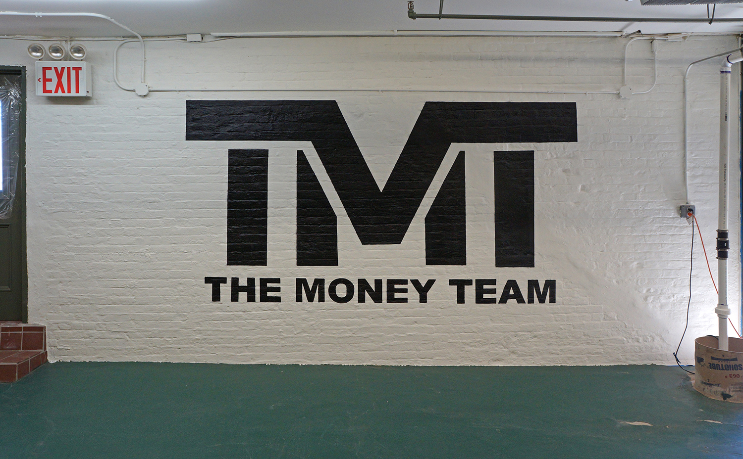 Ооо тмт. Надпись ТМТ. TMT надпись. The money Team логотип. Обои ТМТ.