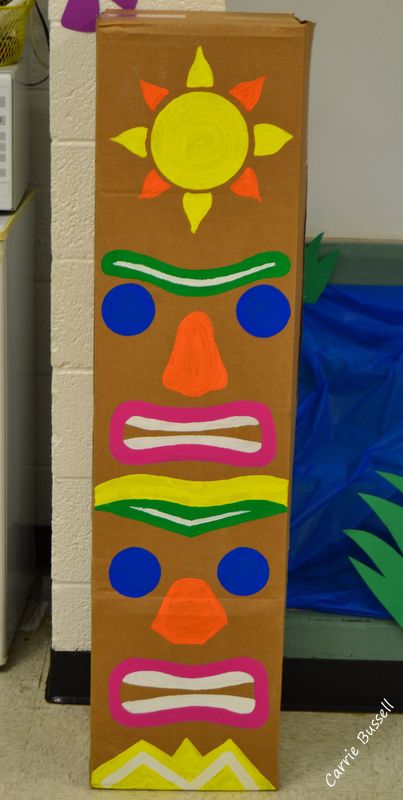 403x800 Totem Pole Painted On Cardboard Box. Cheap Luau Decorations - Totem Pole Painting